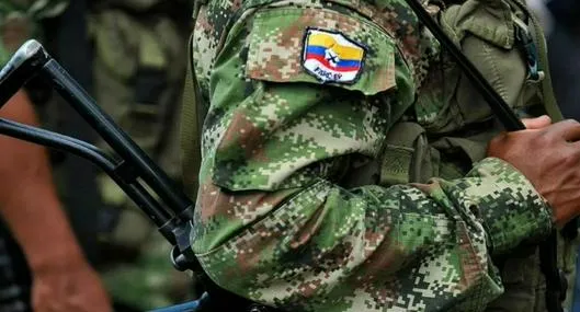 Disidencias de las Farc ofrecerían 5.000 pesos a niños por llevar explosivos de un punto a otro en El Plateado, Cauca