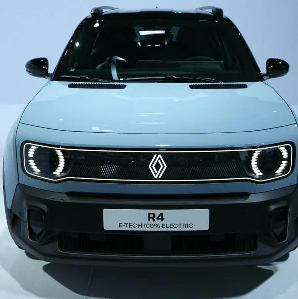 Renault 4 eléctrico y fotos de cómo luce por dentro nuevo carro de la marca