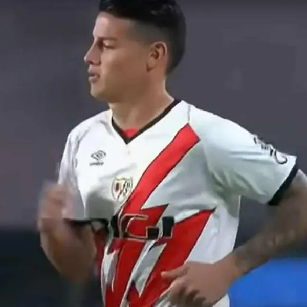 Foto de James Rodríguez, en nota de cómo es el colombiano en el vestuario de Rayo Vallecano, reveló compañero suyo
