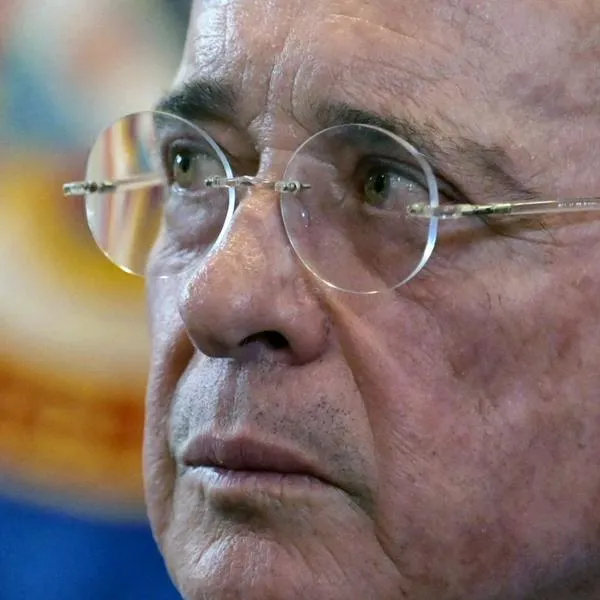 Juicio contra Álvaro Uribe: juez incluirá interceptaciones telefónicas como pruebas