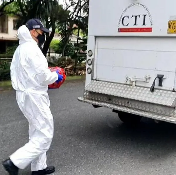 Dan nuevos detalles de la extraña muerte de una bebé estadounidense en Medellín. Autoridades investigan verdadera causa de la muerte.