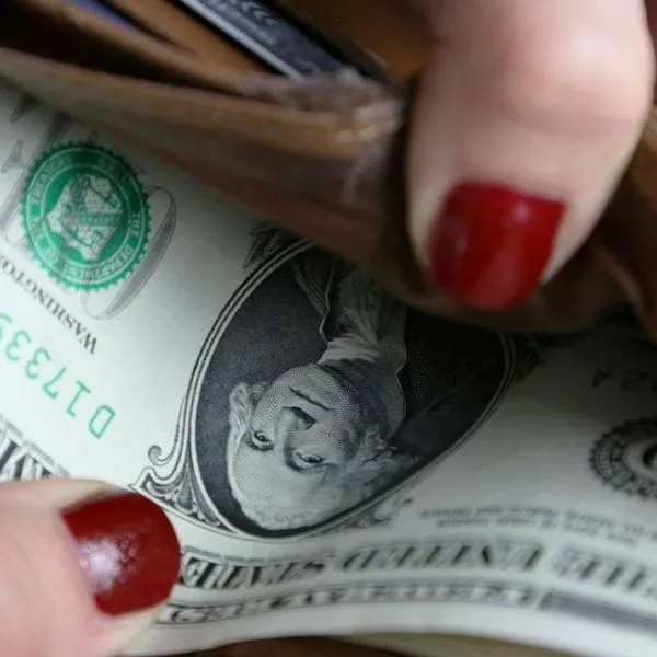 Dólar en Colombia sube a $ 4.272 tras publicación de datos de crecimiento económico