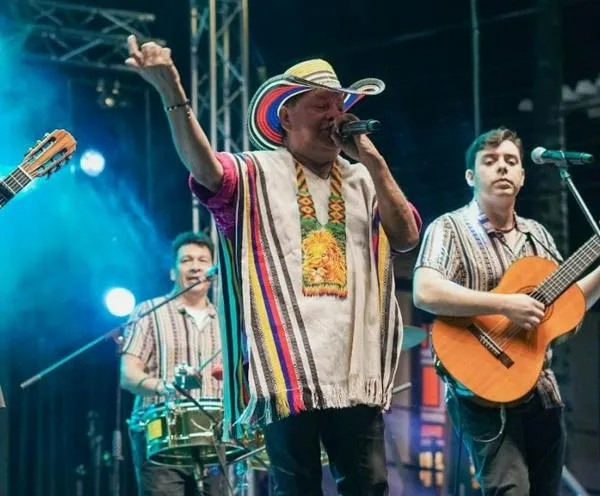 El cantante Hernán Darío se recupera en hospital de Pereira: está de buen ánimo