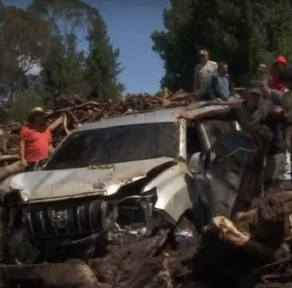 Cerrada la vía Zipaquirá-Pacho: hay heridos por derrumbe y explosión de cilindro de gas