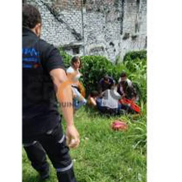 Dos lesionados en aparatoso accidente de moto