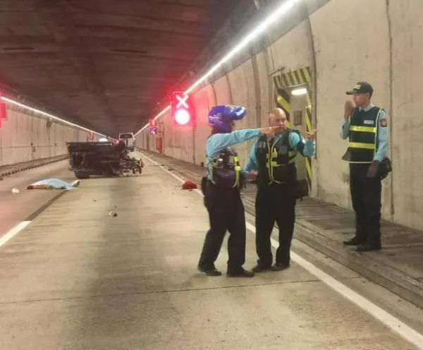 Cierran Túnel de Occidente en Medellín por accidente que dejó a un muerto