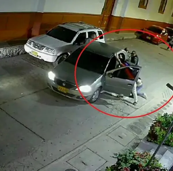 Video de mujer borracha que atropelló a 2 personas en Santuario, Antioquia