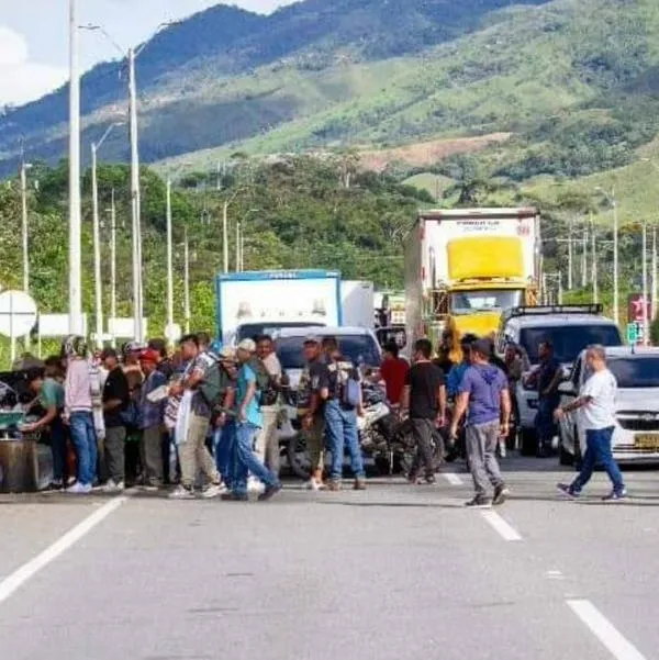 ¿Qué pasa con los diálogos en paro minero y de campesinos en Colombia?