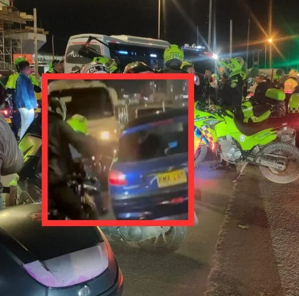 Video muestra a conductor que atropelló a motociclistas y policías en Bogotá. El irresponsable al volante terminó volcado en El Tintal. 
