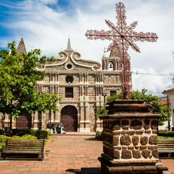 Foto de Santa Fe de Antioquia, en nota de cuál es el pueblo más católico de Antioquia: cuatro para vivir gran experiencia