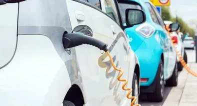 Carros híbridos subirán de precio en Colombia por decreto: impuesto sería de 35 %