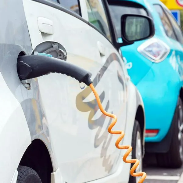 Carros híbridos subirán de precio en Colombia por decreto: impuesto sería de 35 %