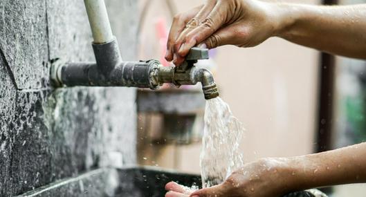 Consumo de agua cambia para estratos del 1 al 6, luego de nueva medida de la CRA