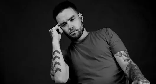 Imagen en blanco y negro del excantante de One Direction Liam Payne fallecido en Argentina en 2024.