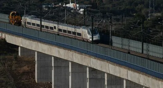 Tren con 276 pasajeros se descarriló en España tras fenómeno natural