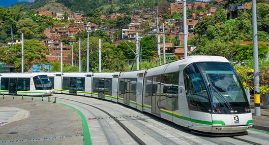 Metro de Medellín, en nota sobre que comprarán más trenes 