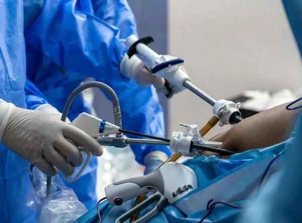 Mujer murió en medio de una cirugía estética que se practicó en un apartamento