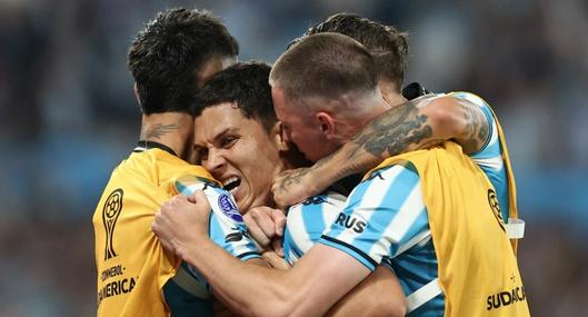 Juan Fernando Quintero llevó hasta la final de Sudamericana a Racing: 2-1 contra Corinthians