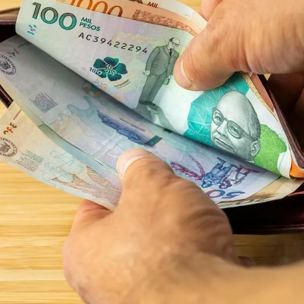 Salario mínimo 2025 subirá igual que la inflación, según Banco de la República