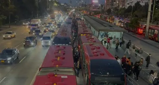 Movilidad en Bogotá hoy EN VIVO: trancón de Transmilenio, estaciones cerradas