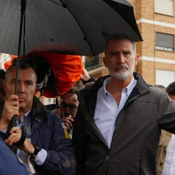 Felipe VI y Letizia, reyes de España, abucheados y agredidos en Valencia; video