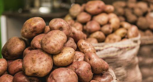 ¿Cuánto cuesta el kilo de papas hoy? Corabastos anuncia precios, días y más