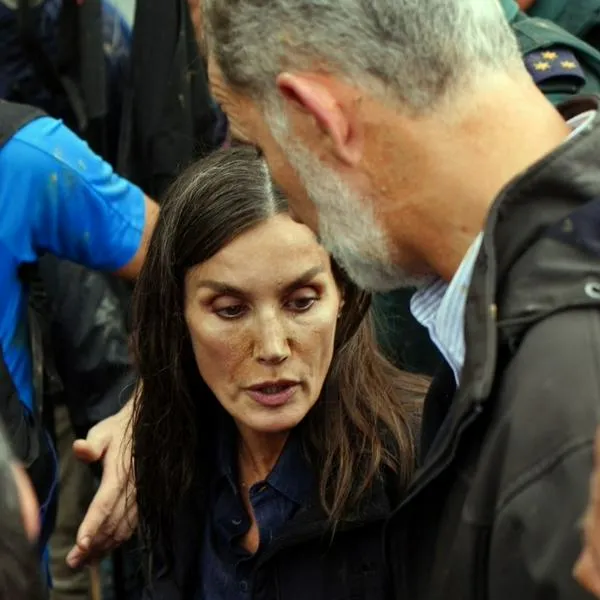 Reina Letizia se quebró en Valencia ante la tragedia