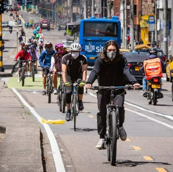 Ciclista vivió pánico en el norte de Bogotá, en la carrera Séptima, donde fue robado y le dispararon 2 veces. El hurto asciende a 50 millones de pesos. 