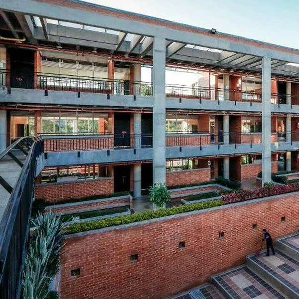 Colegio público en Bogotá, en nota sobre los que tienen acreditación de alta calidad  