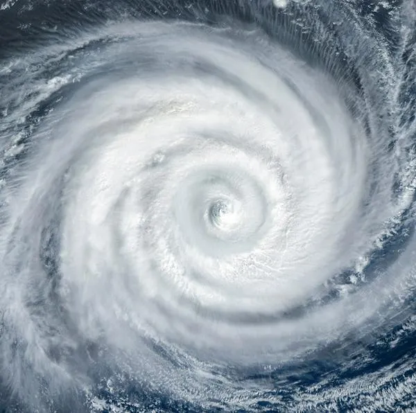 Confirmaron que la tormenta tropical Rafael, que amenaza duro a Colombia, se convirtió en huracán; dicen a dónde se dirige y alerta de emergencia.