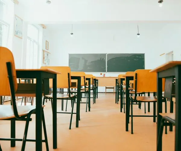 Pensiones en colegios presentan una alta morosidad en Colombia: por qué