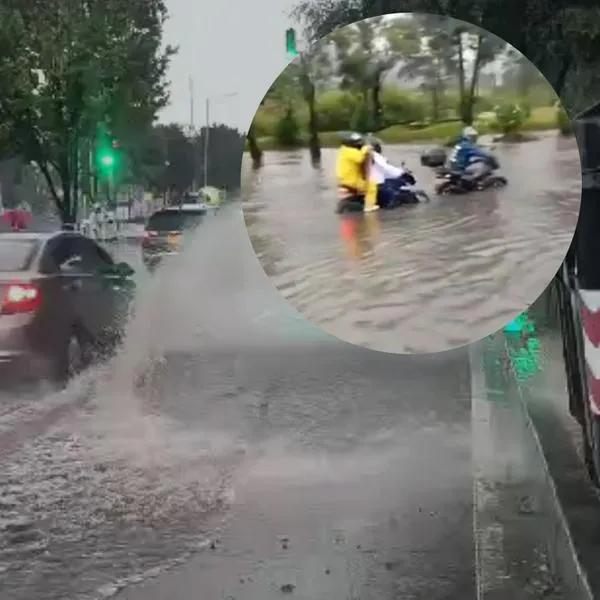 Emergencia para moteros en Bogotá por lluvias.