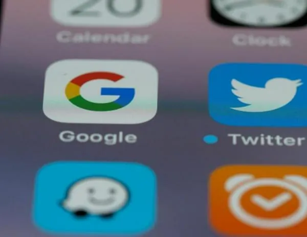 El Gobierno australiano prohibirá por ley el acceso a las redes sociales a los menores de 16 años