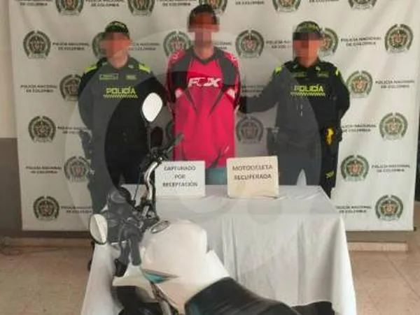 Compró una moto por redes sociales para trabajar y lo terminaron capturando en Envigado porque era robada