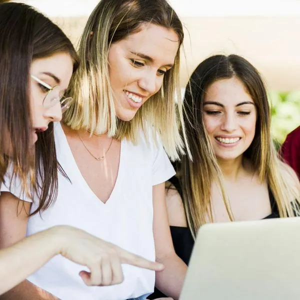 Programa del Gobierno pagará la universidad en Colombia; se llama 'Jóvenes a la E'.