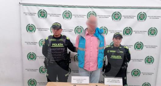 Cayó abogado contratista del Distrito mientras le entregaba drogas y celulares a un detenido