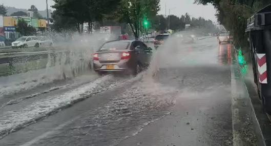 Advierten qué pasaría con los aguaceros e inundaciones hoy en Bogotá y sobre todo con los colegios, los principales afectados en la movilidad. 