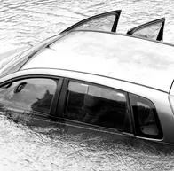 ¿Qué pasa cuando un carro se inunda? 