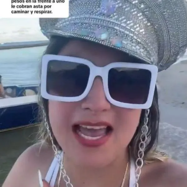 Turista en Cartagena que denunció cobro excesivo en taxis hasta Bocagrande se agarró con el alcalde y le exigió una retractación.