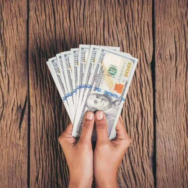 Dólar en Colombia inicia la semana con un aumento de $ 20 y tendencia al alza