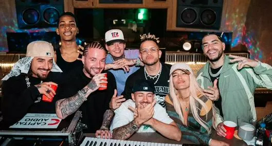 Karol G, Maluma, J Balvin y '+57' con reacción de Yolanda Ruiz en columna