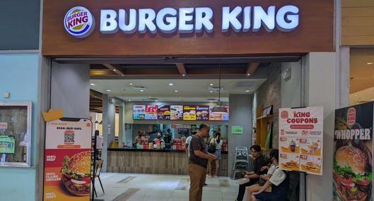 Restaurante de Burger King, marca que abrirá más tiendas en Colombia y alista un negocio con una marca