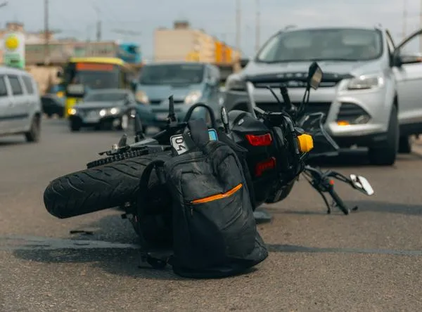 Peatón murió atropellado por motocicleta en la autopista de Piedecuesta.