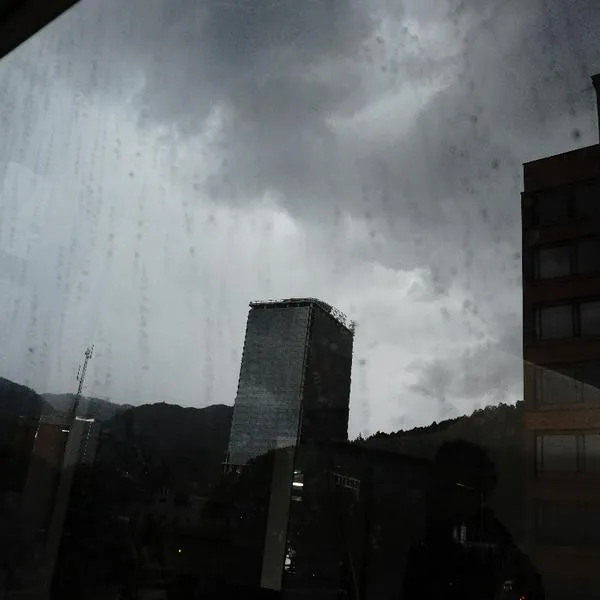 Ideam dijo hasta cuándo lloverá en Bogotá y las horas en que habrá más aguaceros