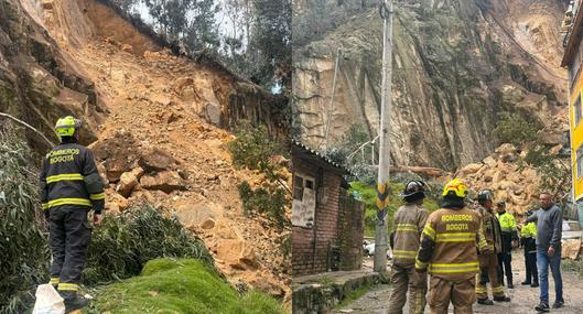 Derrumbe en Bogotá hoy: mujer relató cómo fue el deslizamiento que destruyó dos viviendas en Usaquén este 13 de noviembre.