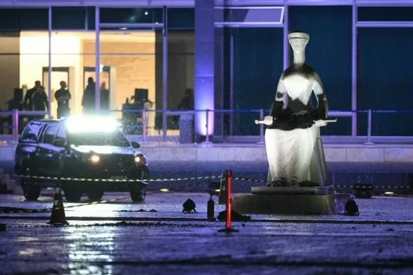 Explosiones frente a sede de Tribunal en Brasilia fueron un ataque suicida, según Policía