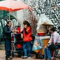 Imagen de referencia de puesto ambulante en Bogotá.