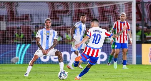 La Selección de Paraguay sacó la garra y remontó, con golazo de chilena, a Argentina en las Eliminatorias Sudamericanas al Mundial 2026.