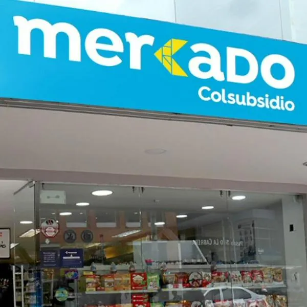 Colsubsidio anunció este 15 de noviembre que cierra todos sus supermercados en Colombia por competencia con nuevas tiendas de descuento duro.