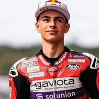 David Alonso terminó 2024 por lo alto: ganó última carrera y rompió otro récord en Moto3